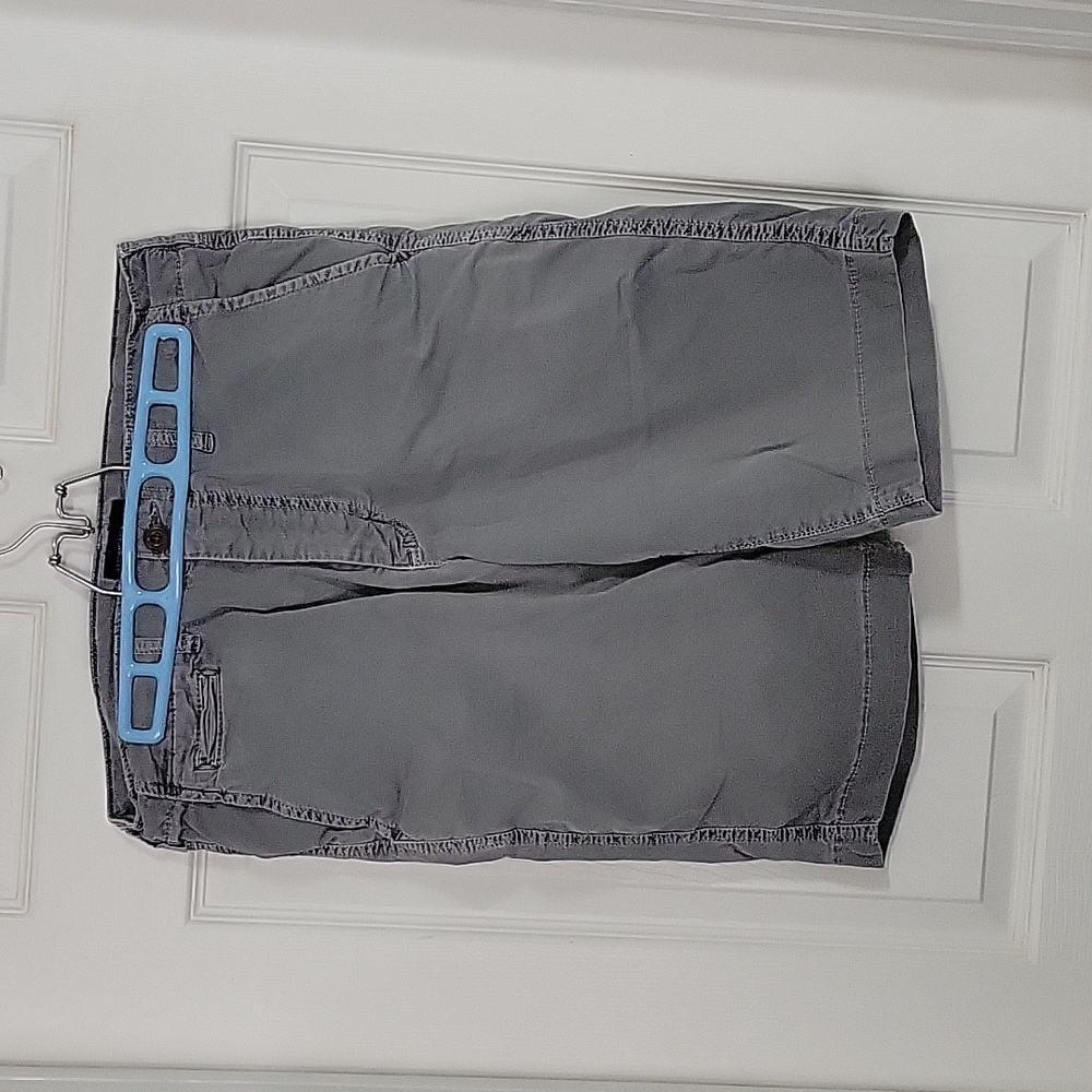 Men's American Eagle 31 Grey khaki shorts
